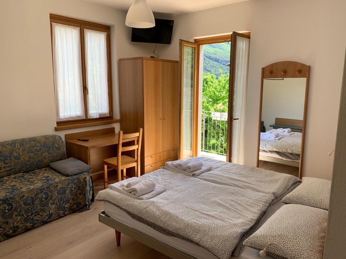 Hotel Garni Delle Rose Сенига Экстерьер фото