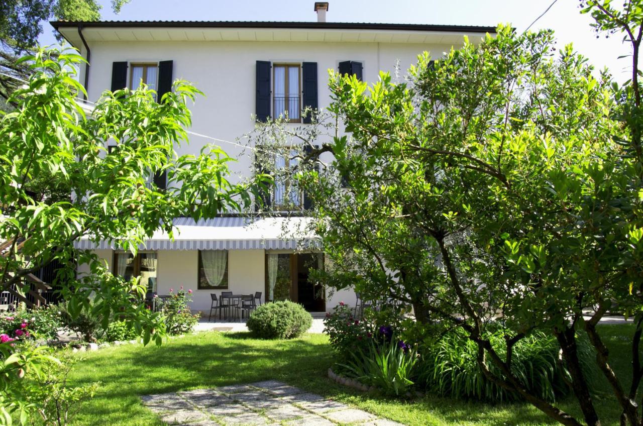 Hotel Garni Delle Rose Сенига Экстерьер фото
